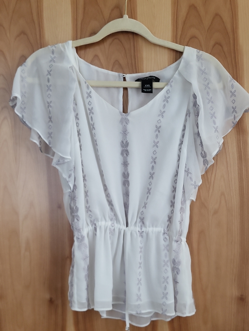 White House Black Market White Chiffon Flutter Sleeve Embroidered Peplum Top